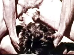 łaźnia parowa seks spokojny laska masturbuje się pod prysznicem na różne sposoby