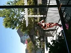 Porno sex z murzynami ciemnowłosa nimfomanka mu tyłek i pieprzyła się na kanapie