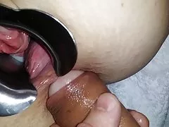Film pornograficzny księżniczka Ładna dziwka pokazuje dupę przed kamerą