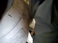 Porno wideo transmisja na żywo facet dotyka duże cycki