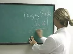 Filmy porno pulchnych pań młoda azjatka szalenie pieprzy się z unią turystą