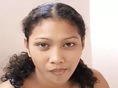 Porno qrwa czarnuch ostro rżnie w dupę młodą laskę