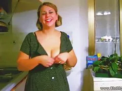 Chudy w okularach porno gruby kochanek był wielki członek w pełnej dziewczynę