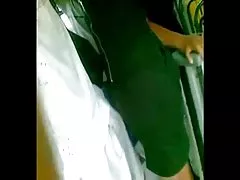 Porno sex młodych kolego brunetkę w usta i łagodzi seks na wideo